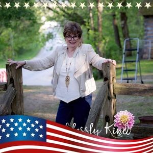 Meet your Posher, Suzi